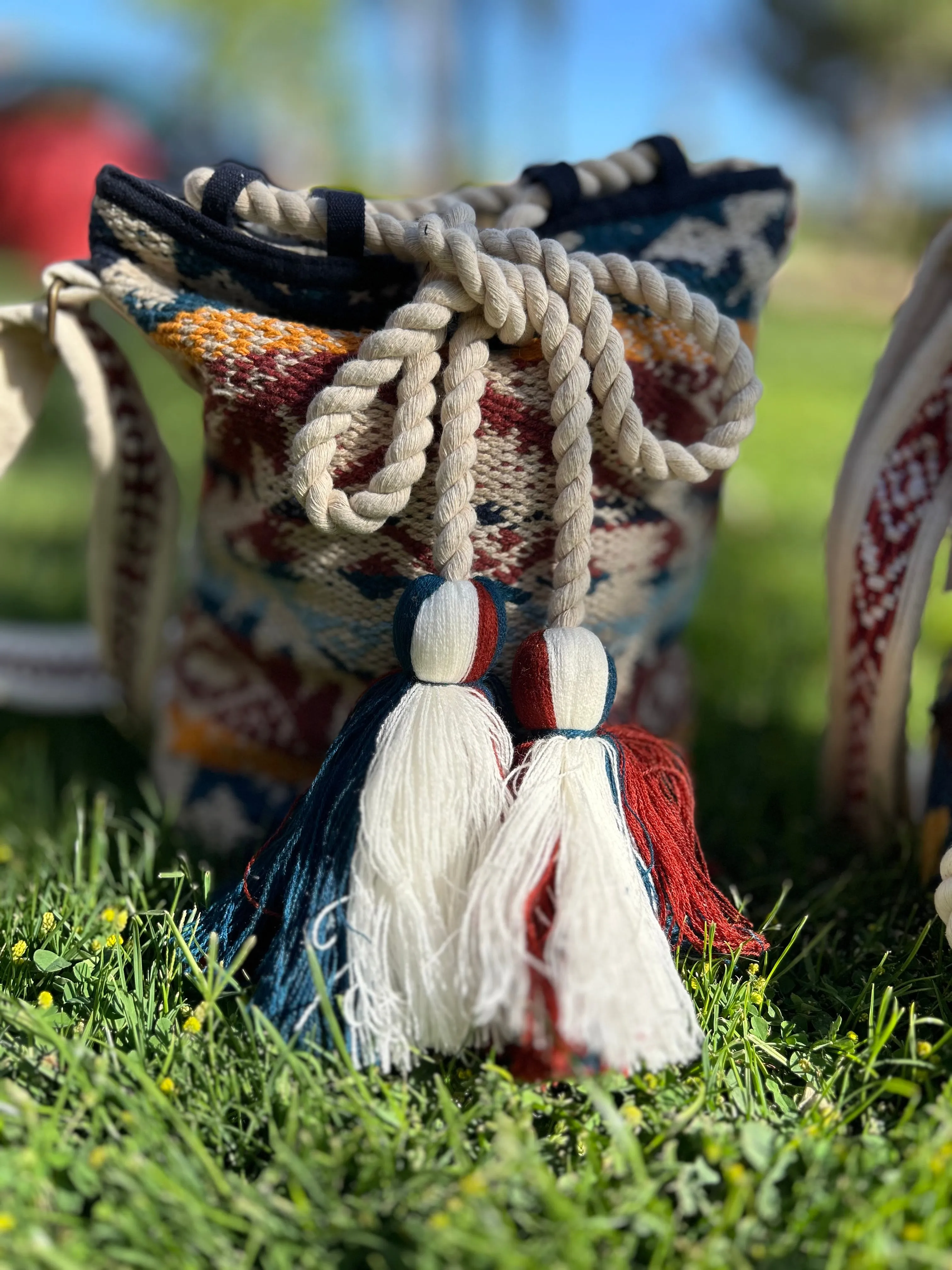 Ethnic Navajo Pattern Bucket Bag