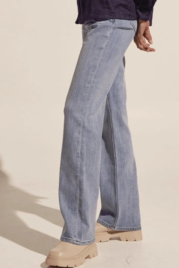March Jean | Washed Denim